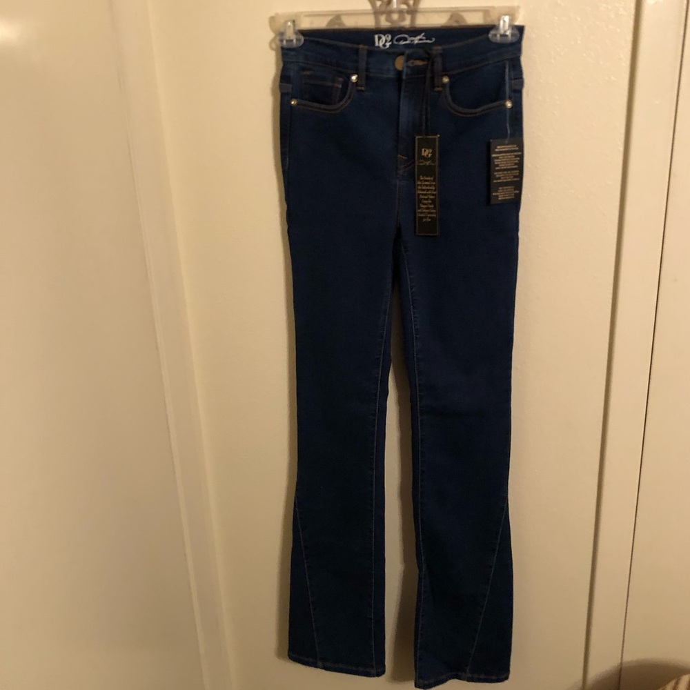 Jeans, DG2 dark blue stretch denim, legs have stitch flair cut, new with tagsQVC